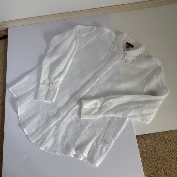 NWT Vince Camuto (S) sheer white button front shirt women's breezy fabric - Picture 10 of 10